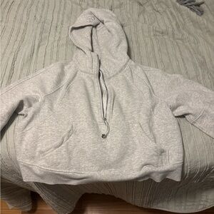 M/L Grey Lululemon Scuba Half-Zip (barely worn)